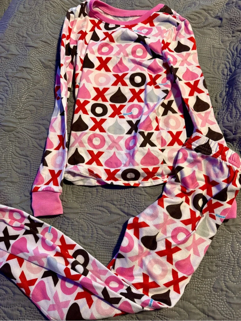Girls XOXO Hershey Kiss Pajama Set Long Sleeve with Pants